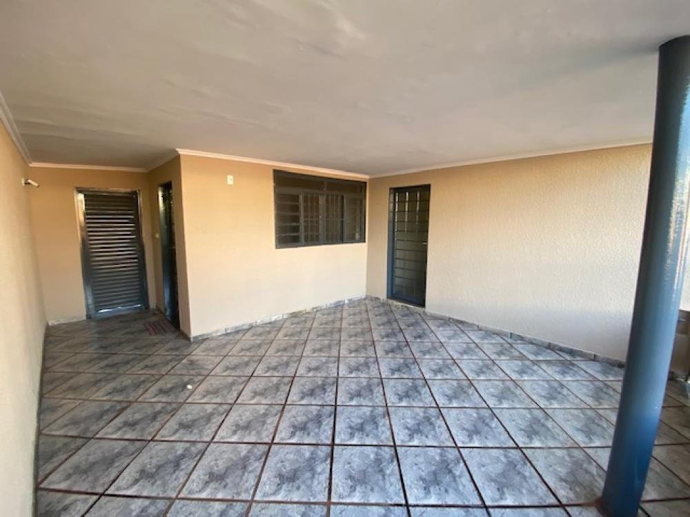 Alugar Casa / Padrão em Ribeirão Preto R$ 1.100,00 - Foto 2 Alugar Casa / Padrão em Ribeirão Preto R$ 1.100,00 - Foto 2