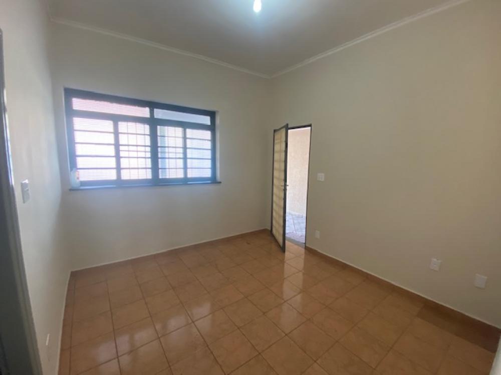 Alugar Casa / Padrão em Ribeirão Preto R$ 1.100,00 - Foto 3 Alugar Casa / Padrão em Ribeirão Preto R$ 1.100,00 - Foto 3