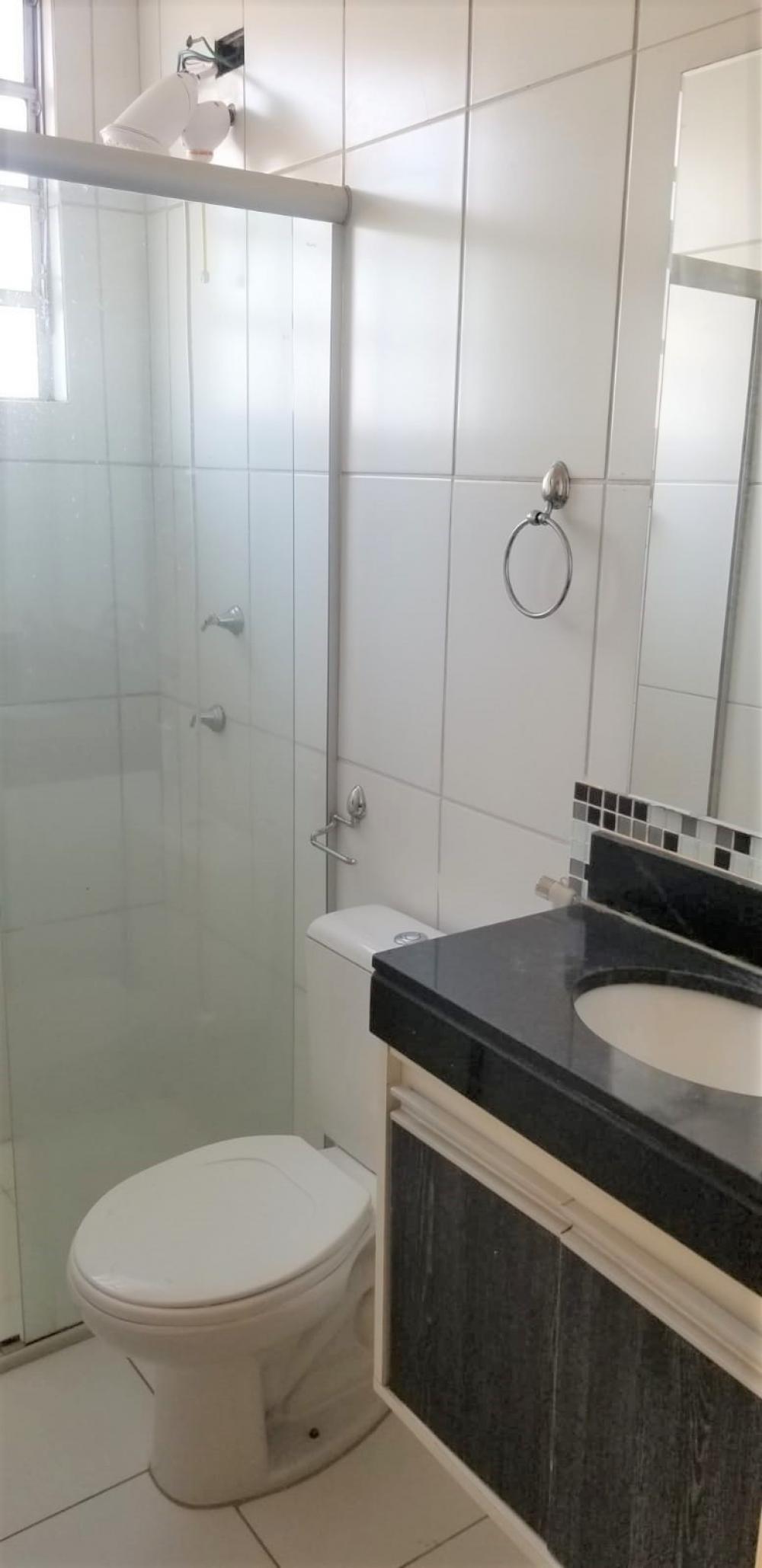 Alugar Apartamento / Padr&atilde;o em Ribeir&atilde;o Preto R$ 1.000,00 - Foto 5