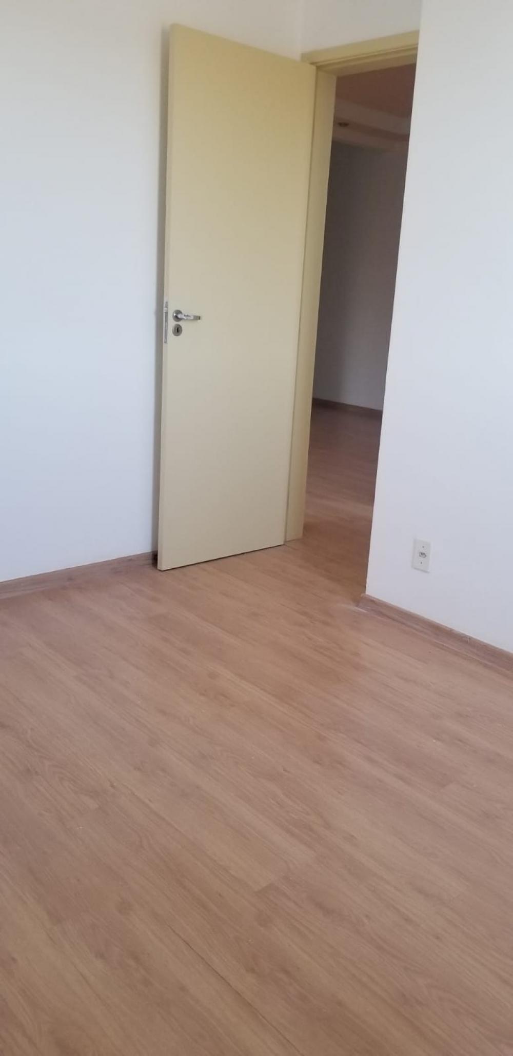 Alugar Apartamento / Padr&atilde;o em Ribeir&atilde;o Preto R$ 1.000,00 - Foto 7