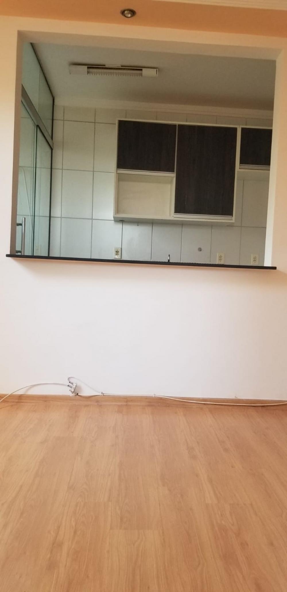 Alugar Apartamento / Padr&atilde;o em Ribeir&atilde;o Preto R$ 1.000,00 - Foto 10