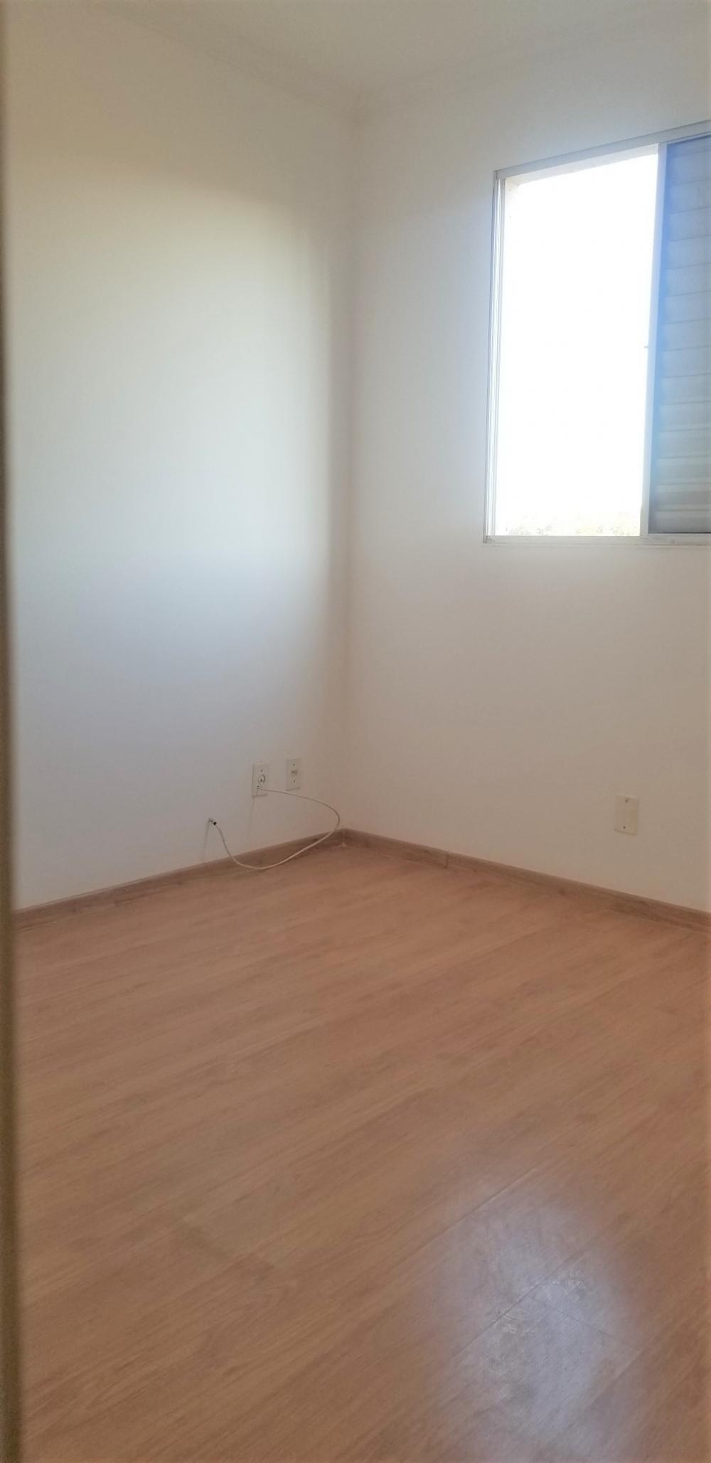 Alugar Apartamento / Padr&atilde;o em Ribeir&atilde;o Preto R$ 1.000,00 - Foto 9