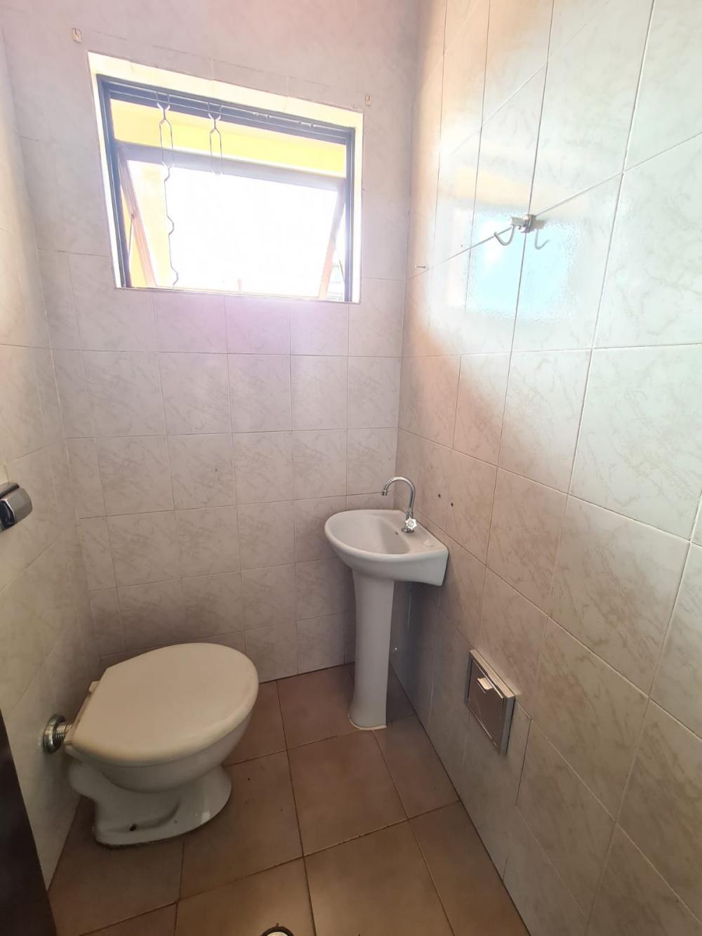 Alugar Casa / Padrão em Ribeirão Preto R$ 1.600,00 - Foto 8 Alugar Casa / Padrão em Ribeirão Preto R$ 1.600,00 - Foto 8