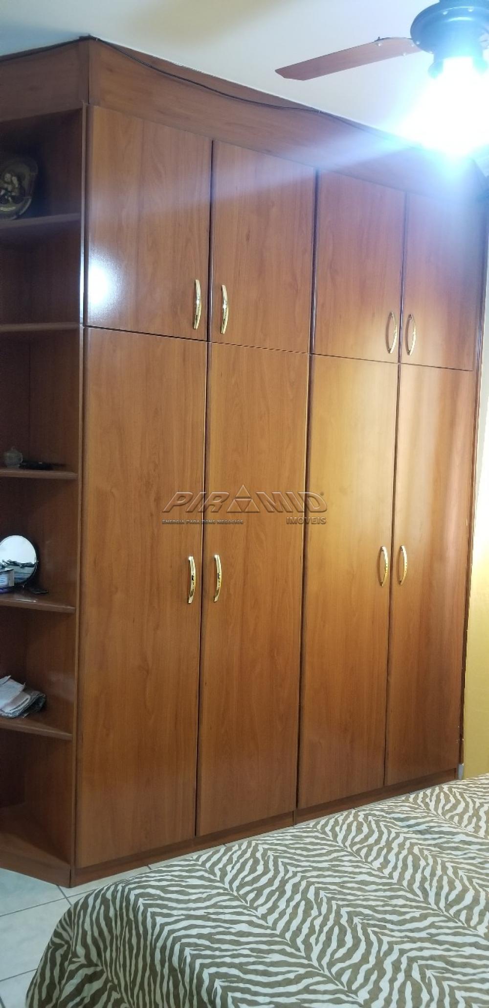 Alugar Apartamento / Padr&atilde;o em Ribeir&atilde;o Preto R$ 600,00 - Foto 4