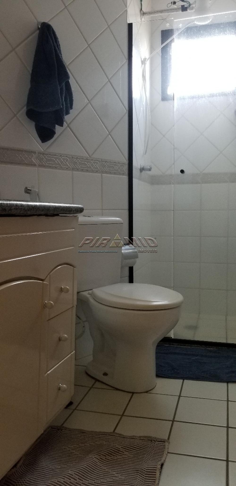 Alugar Apartamento / Padr&atilde;o em Ribeir&atilde;o Preto R$ 600,00 - Foto 13