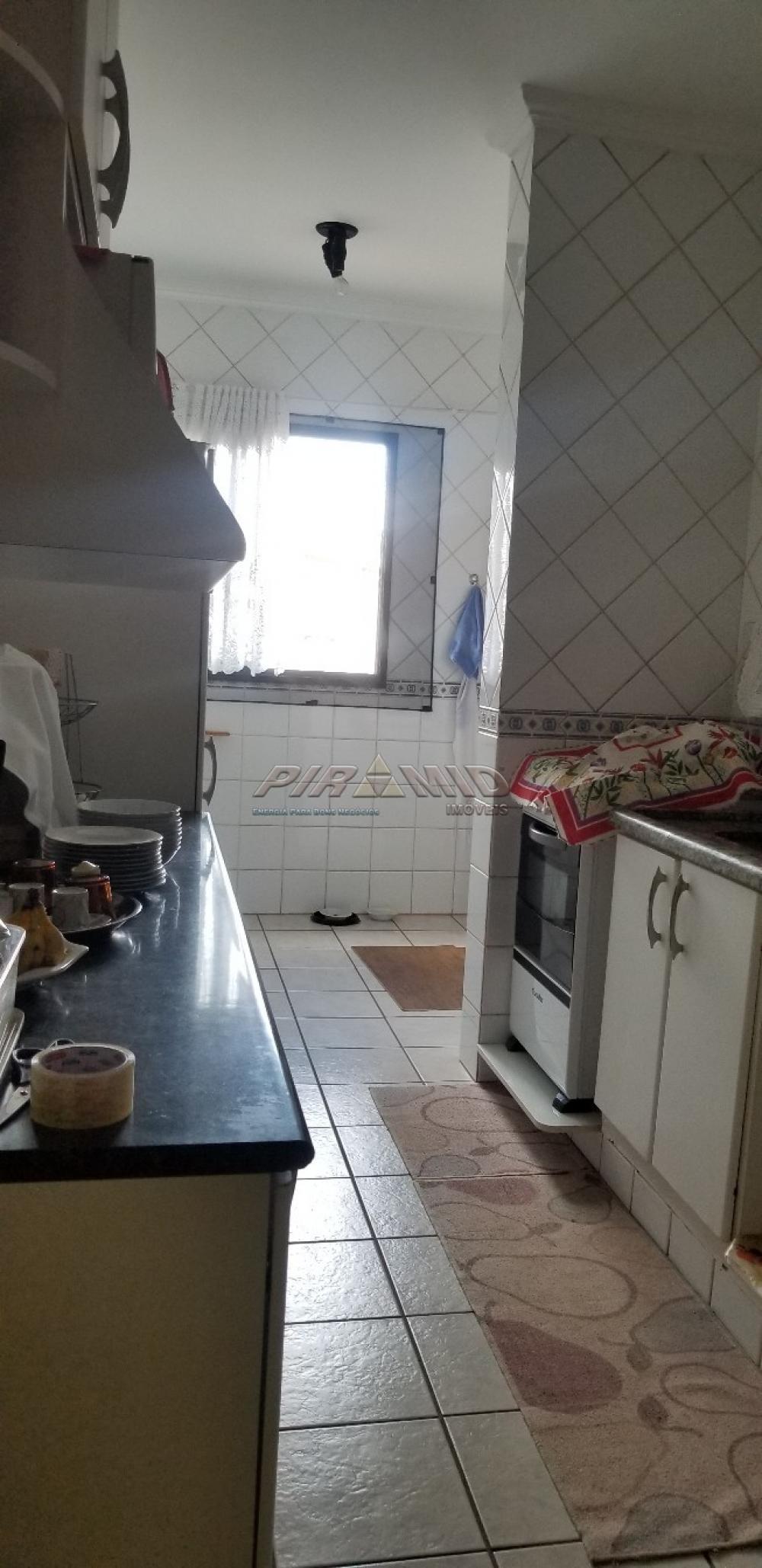 Alugar Apartamento / Padr&atilde;o em Ribeir&atilde;o Preto R$ 600,00 - Foto 15