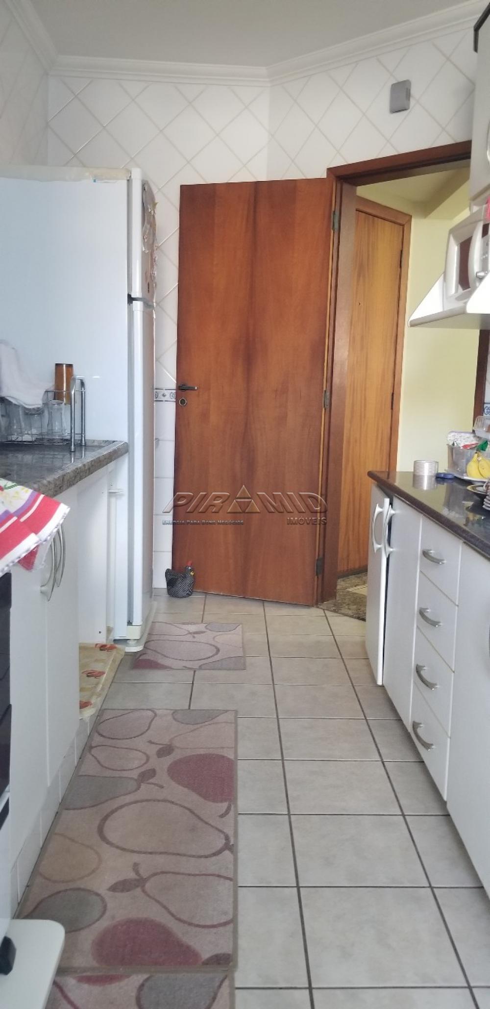Alugar Apartamento / Padr&atilde;o em Ribeir&atilde;o Preto R$ 600,00 - Foto 16