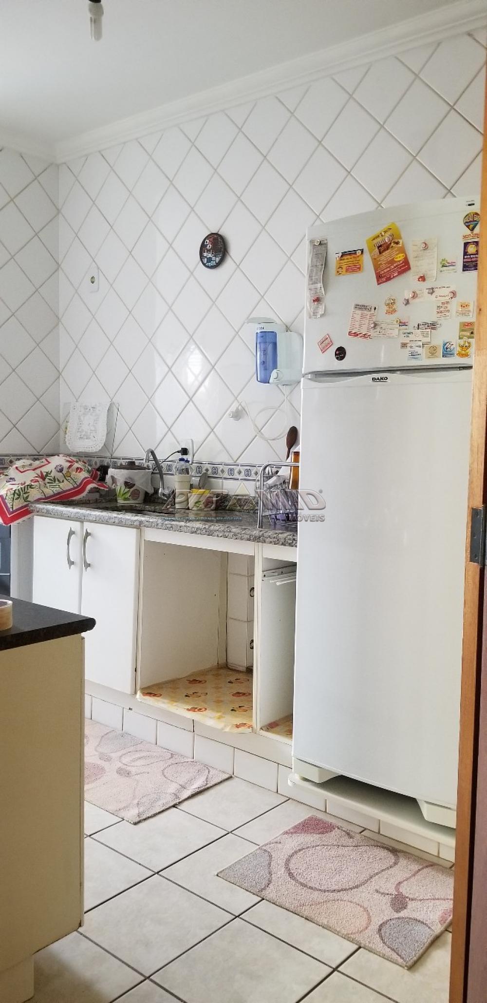 Alugar Apartamento / Padr&atilde;o em Ribeir&atilde;o Preto R$ 600,00 - Foto 17