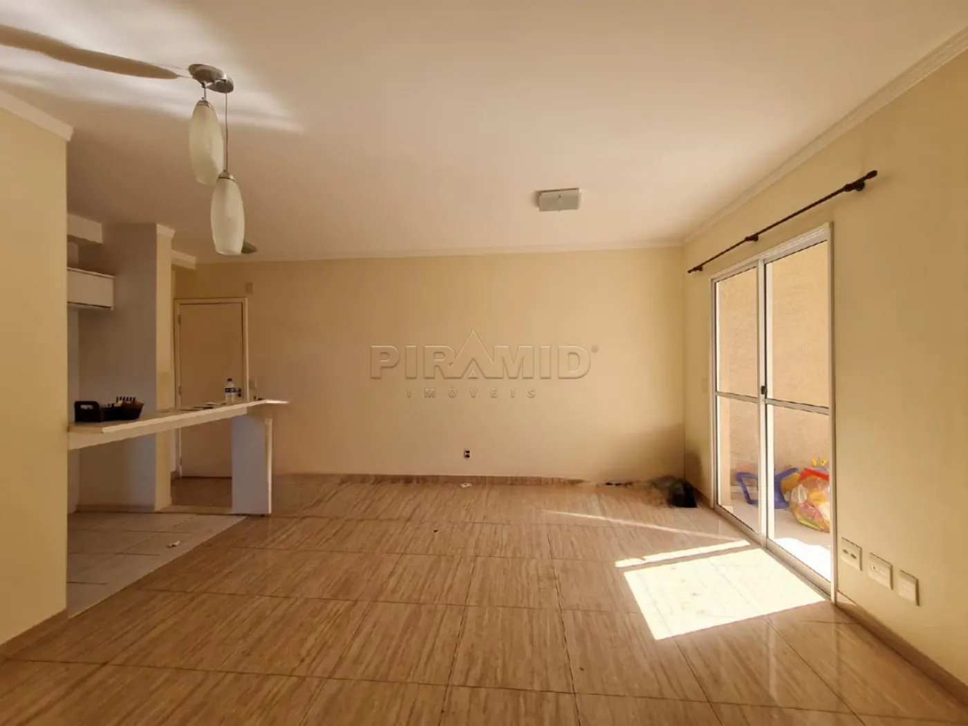 Alugar Apartamento / Padrão em Ribeirão Preto R$ 1.700,00 - Foto 2