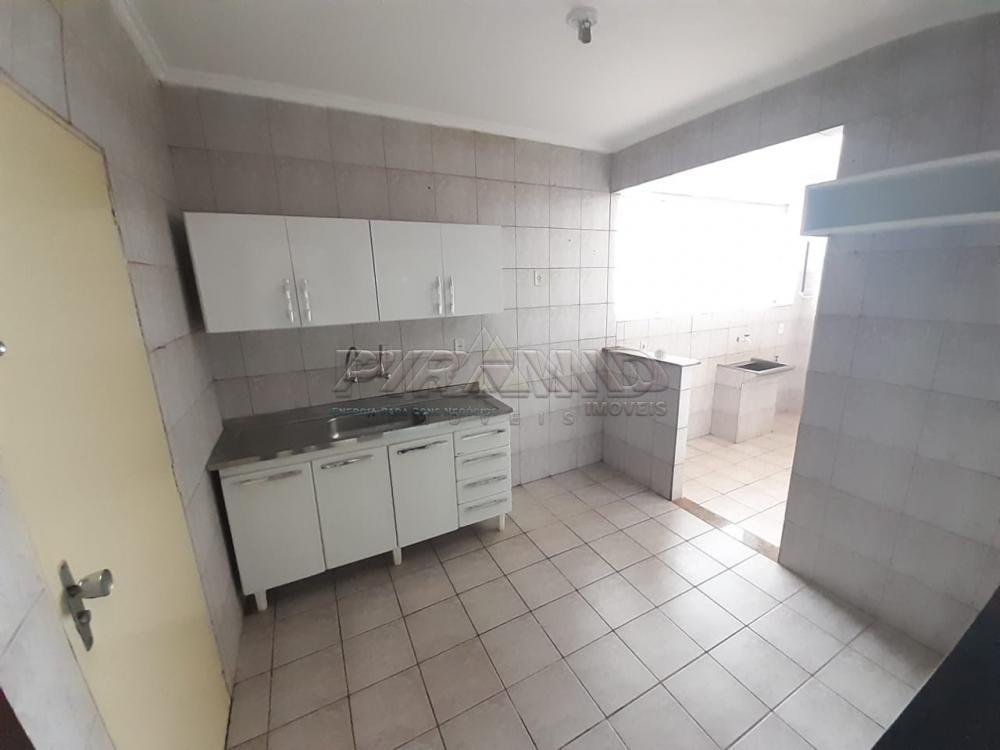 Alugar Apartamento / Padr&atilde;o em Ribeir&atilde;o Preto R$ 1.100,00 - Foto 20
