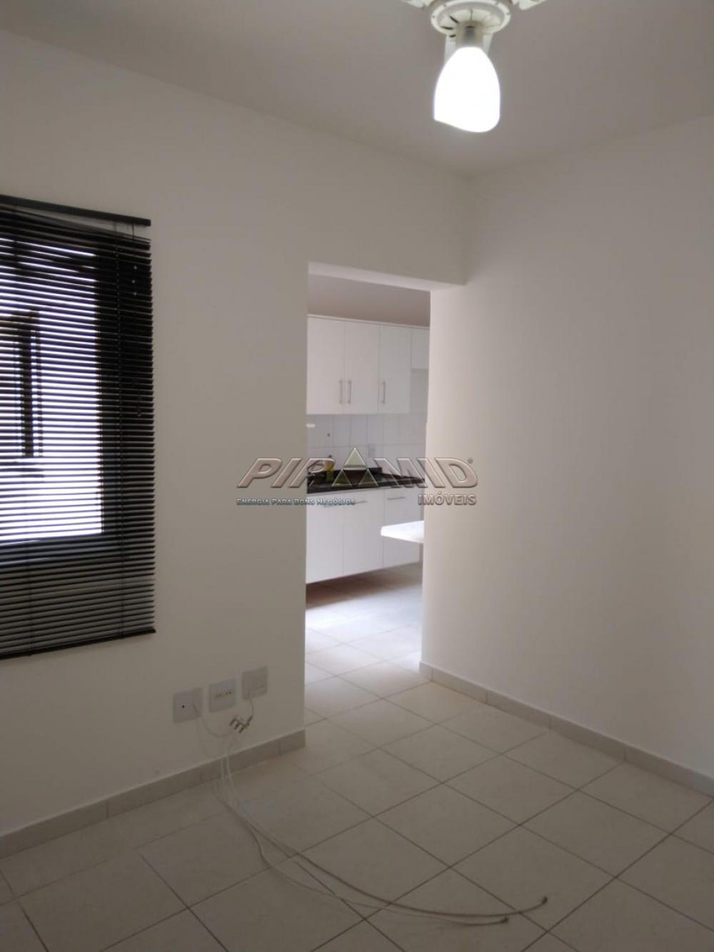 Alugar Apartamento / Padrão em Ribeirão Preto R$ 1.400,00 - Foto 1
