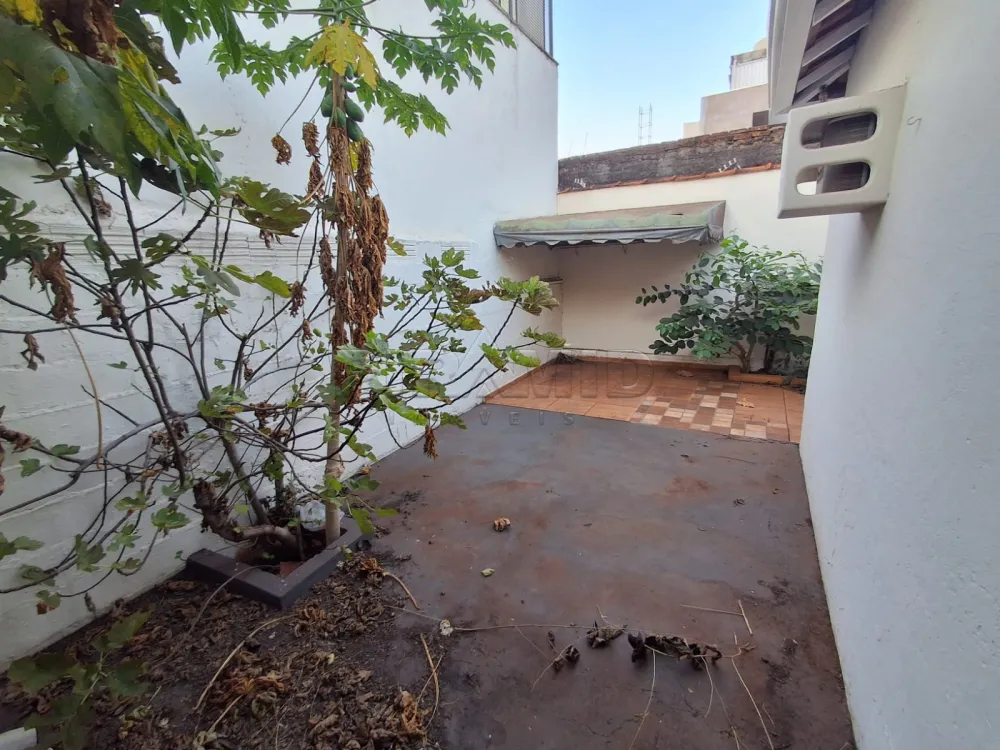 Alugar Casa / Padr&atilde;o em Ribeir&atilde;o Preto R$ 1.700,00 - Foto 21