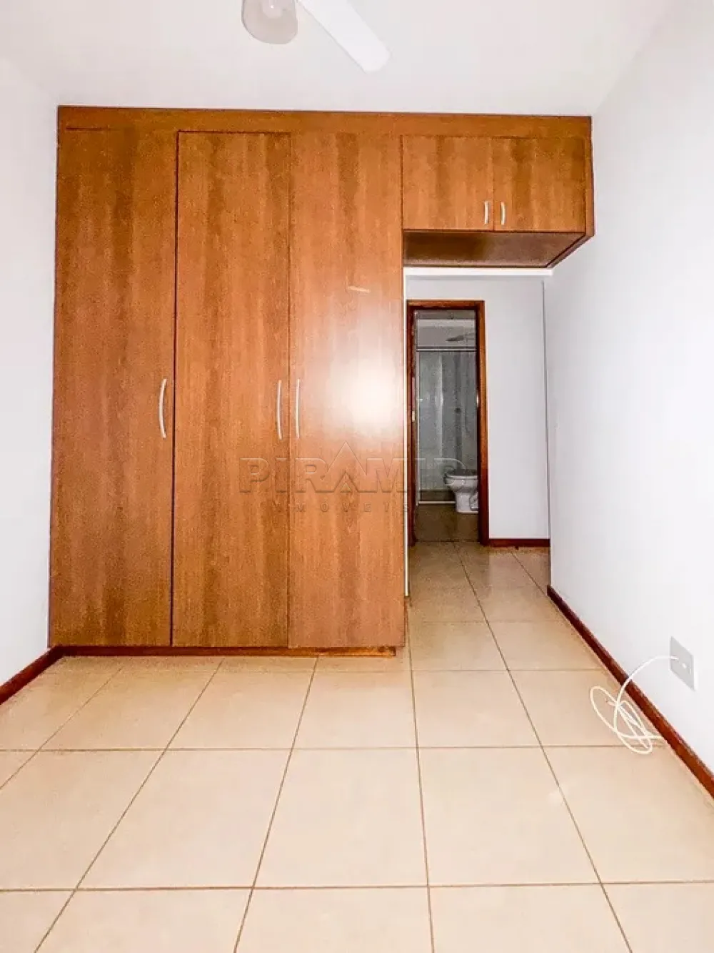 Alugar Apartamento / Padr&atilde;o em Ribeir&atilde;o Preto R$ 1.900,00 - Foto 7