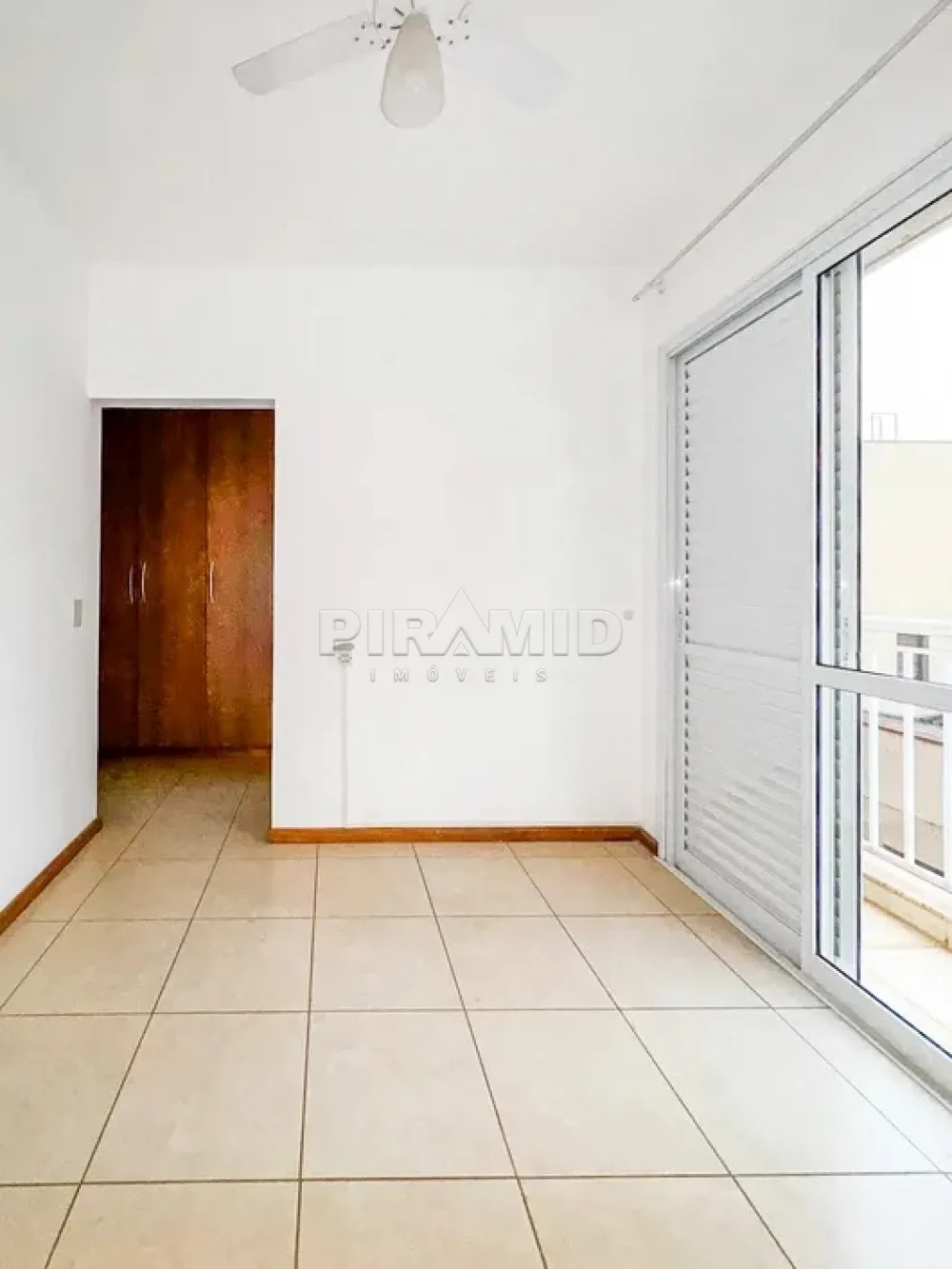 Alugar Apartamento / Padr&atilde;o em Ribeir&atilde;o Preto R$ 1.900,00 - Foto 8
