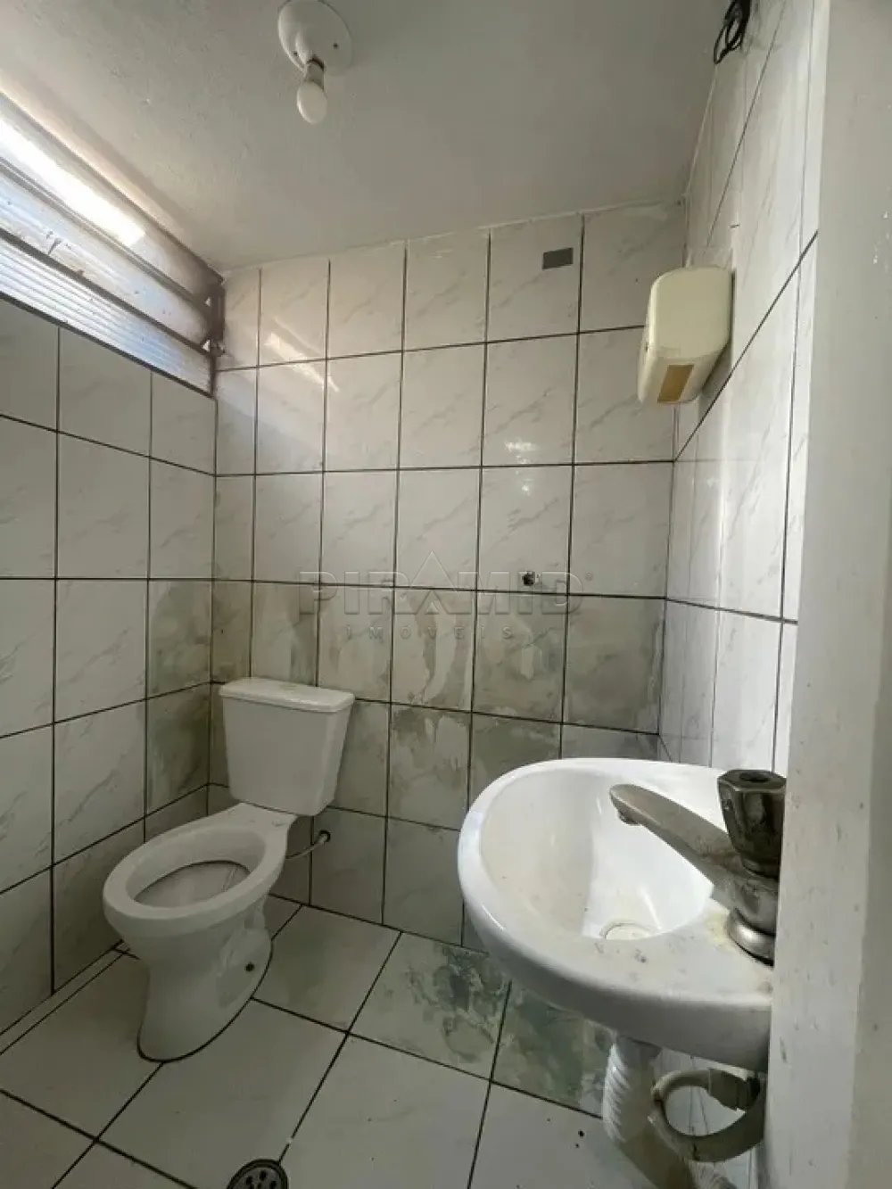 Alugar Comercial / Sal&atilde;o em Ribeir&atilde;o Preto R$ 1.750,00 - Foto 9