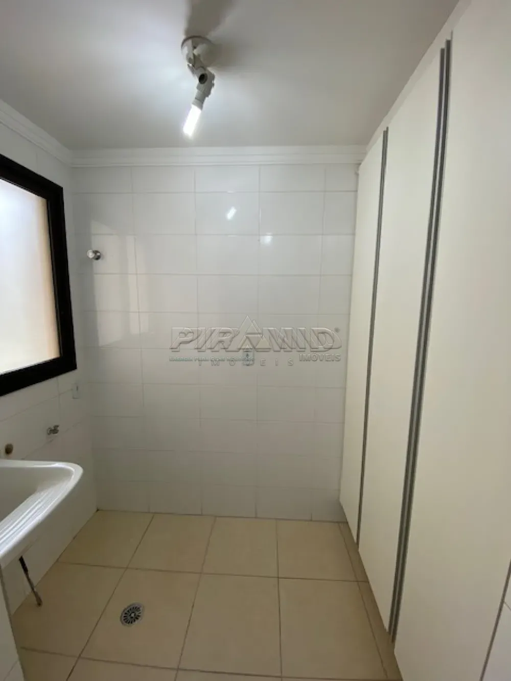 Alugar Apartamento / Padr&atilde;o em Ribeir&atilde;o Preto R$ 2.200,00 - Foto 15