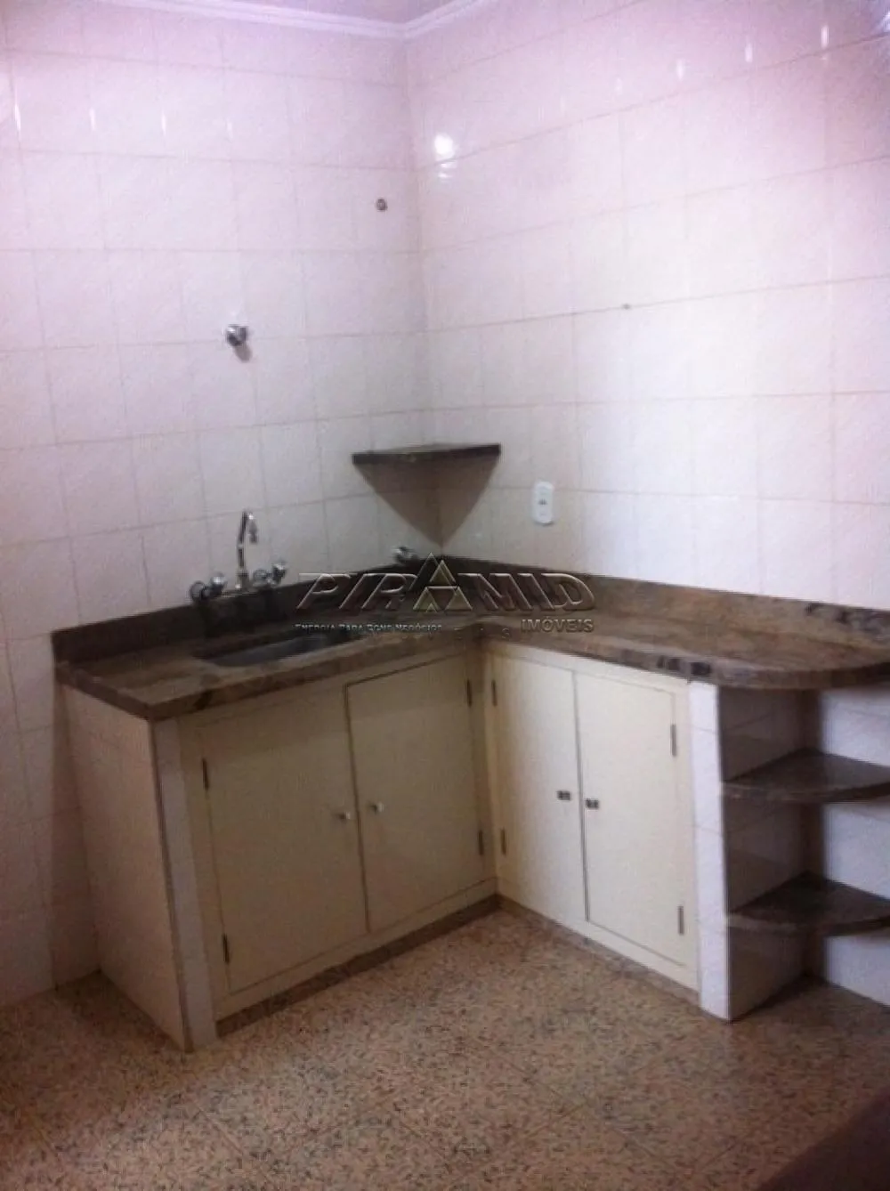 Alugar Comercial / Casa em Ribeir&atilde;o Preto R$ 1.620,00 - Foto 2
