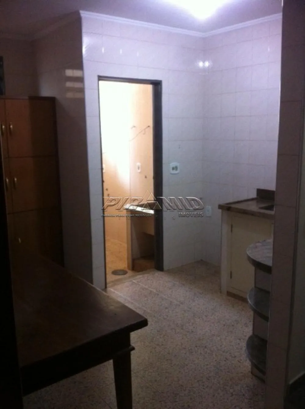 Alugar Comercial / Casa em Ribeir&atilde;o Preto R$ 1.620,00 - Foto 4
