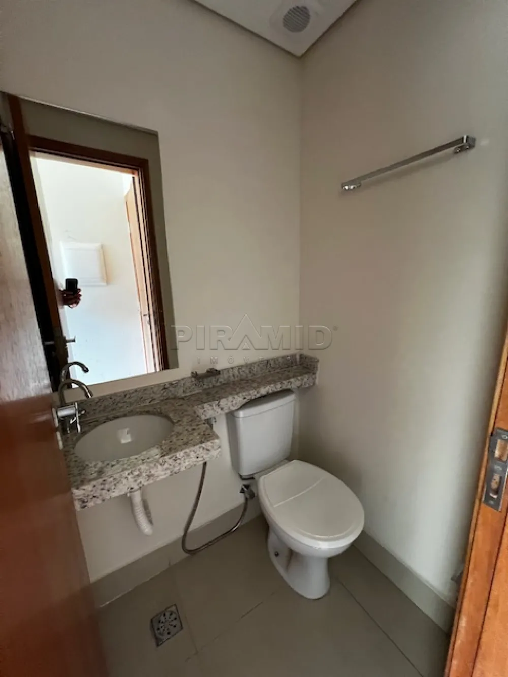 Alugar Apartamento / Padr&atilde;o em Ribeir&atilde;o Preto R$ 1.700,00 - Foto 2