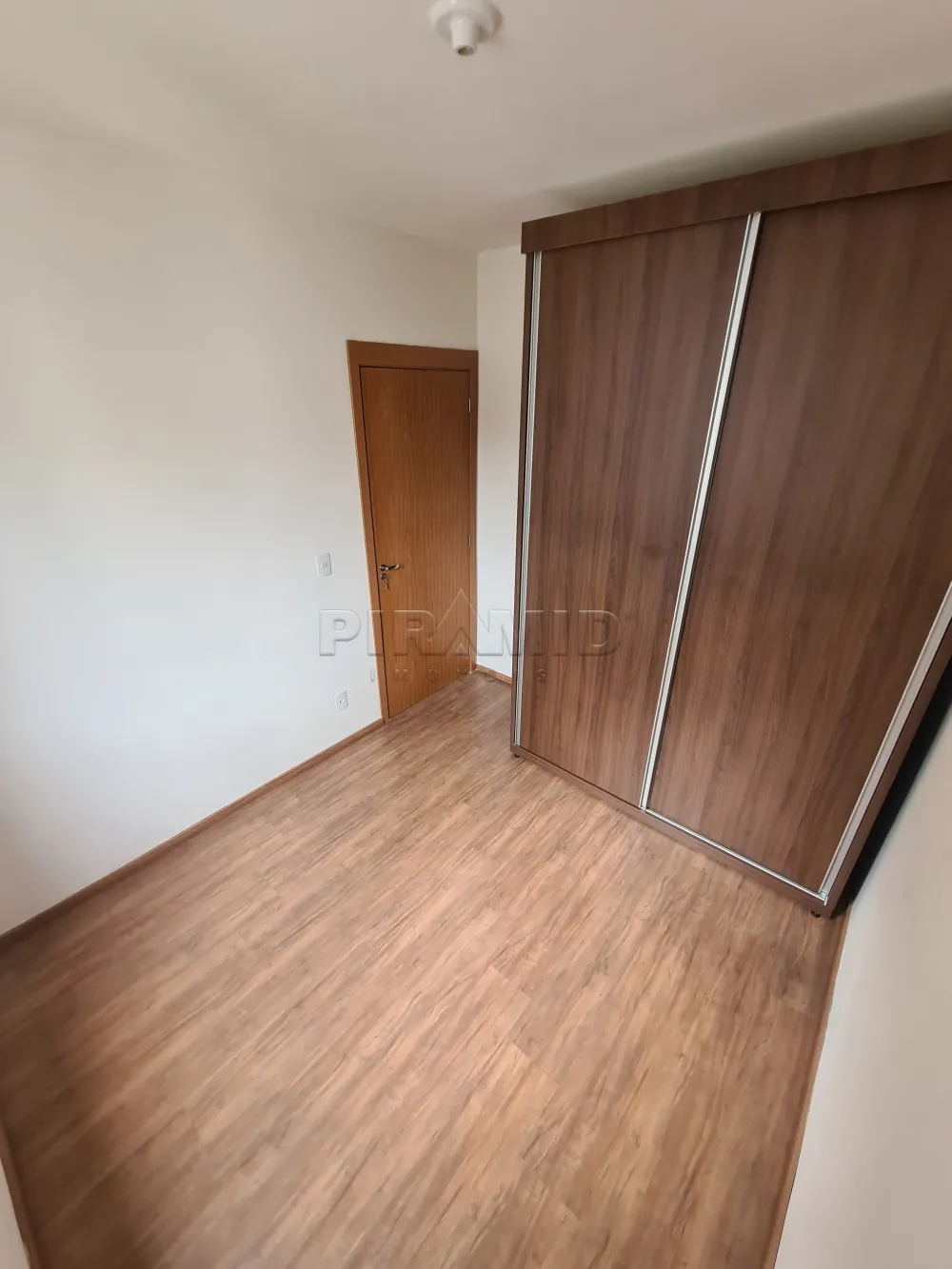 Alugar Apartamento / Padr&atilde;o em Bonfim Paulista R$ 880,00 - Foto 12