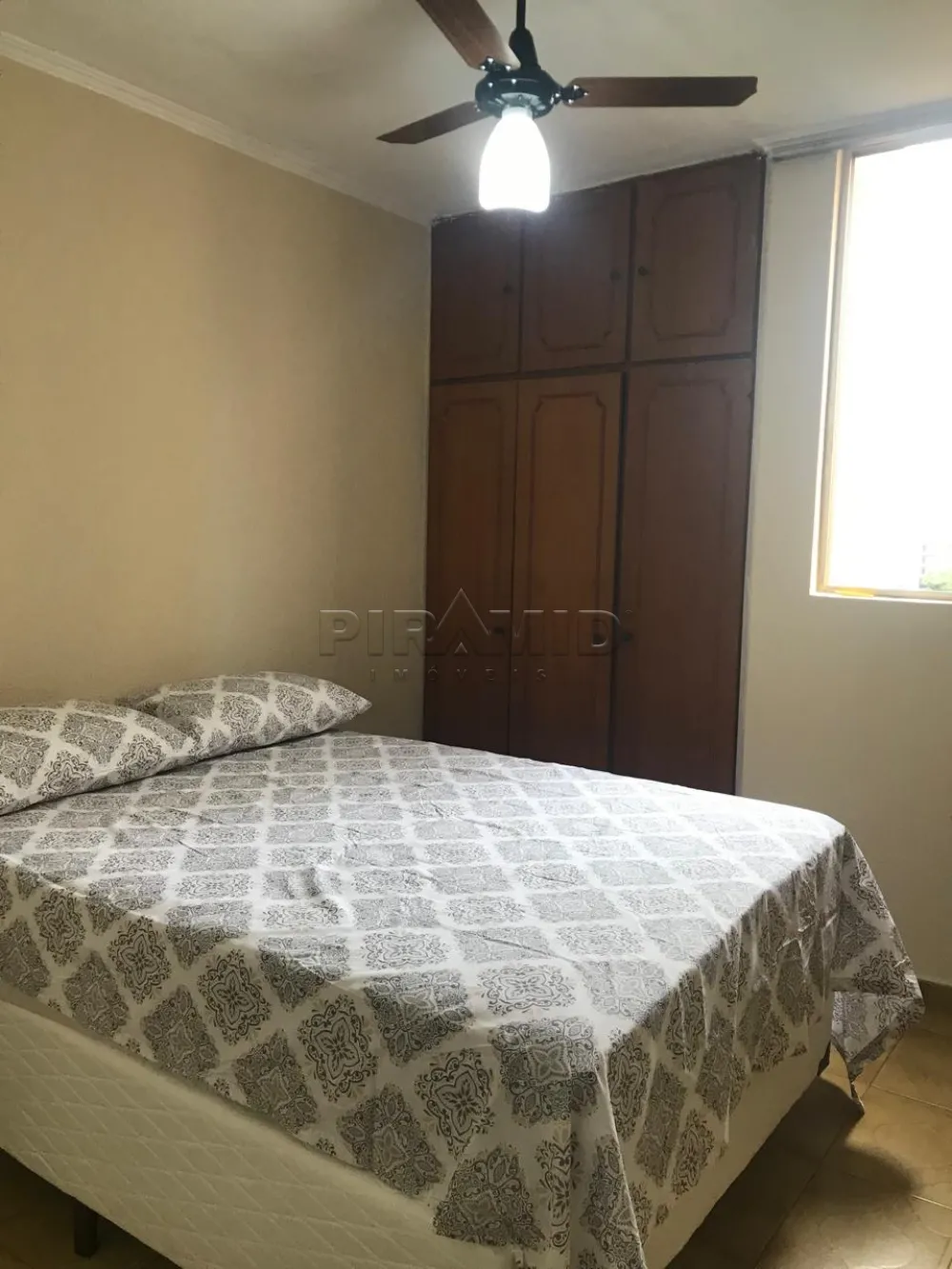 Alugar Apartamento / Padr&atilde;o em Ribeir&atilde;o Preto R$ 1.650,00 - Foto 8