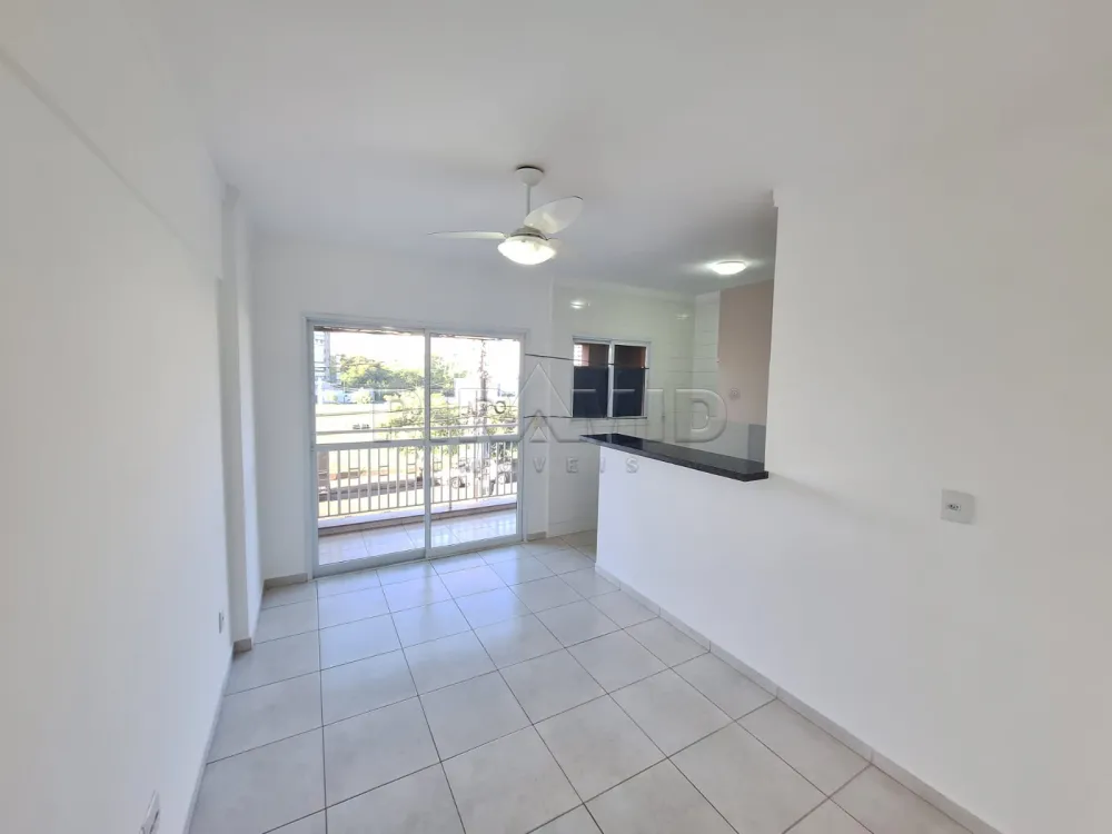Alugar Apartamento / Padrão em Ribeirão Preto R$ 1.550,00 - Foto 2