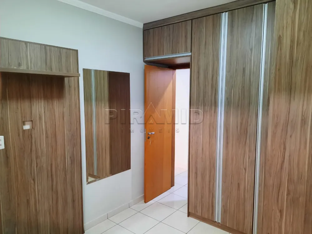 Alugar Apartamento / Padrão em Ribeirão Preto R$ 1.700,00 - Foto 4
