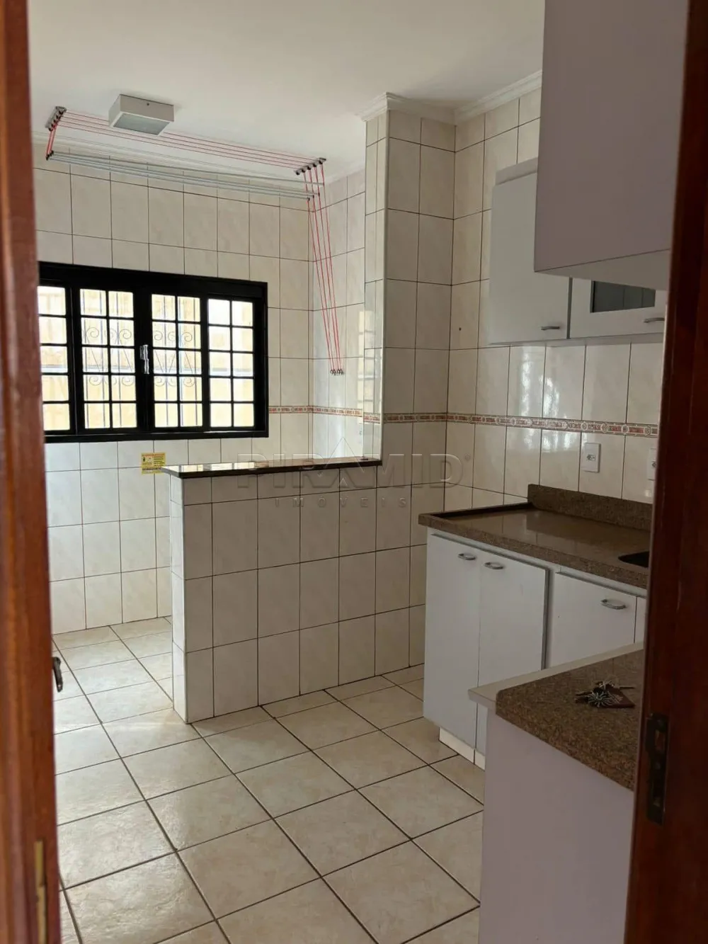 Alugar Apartamento / Padrão em Ribeirão Preto R$ 1.250,00 - Foto 4