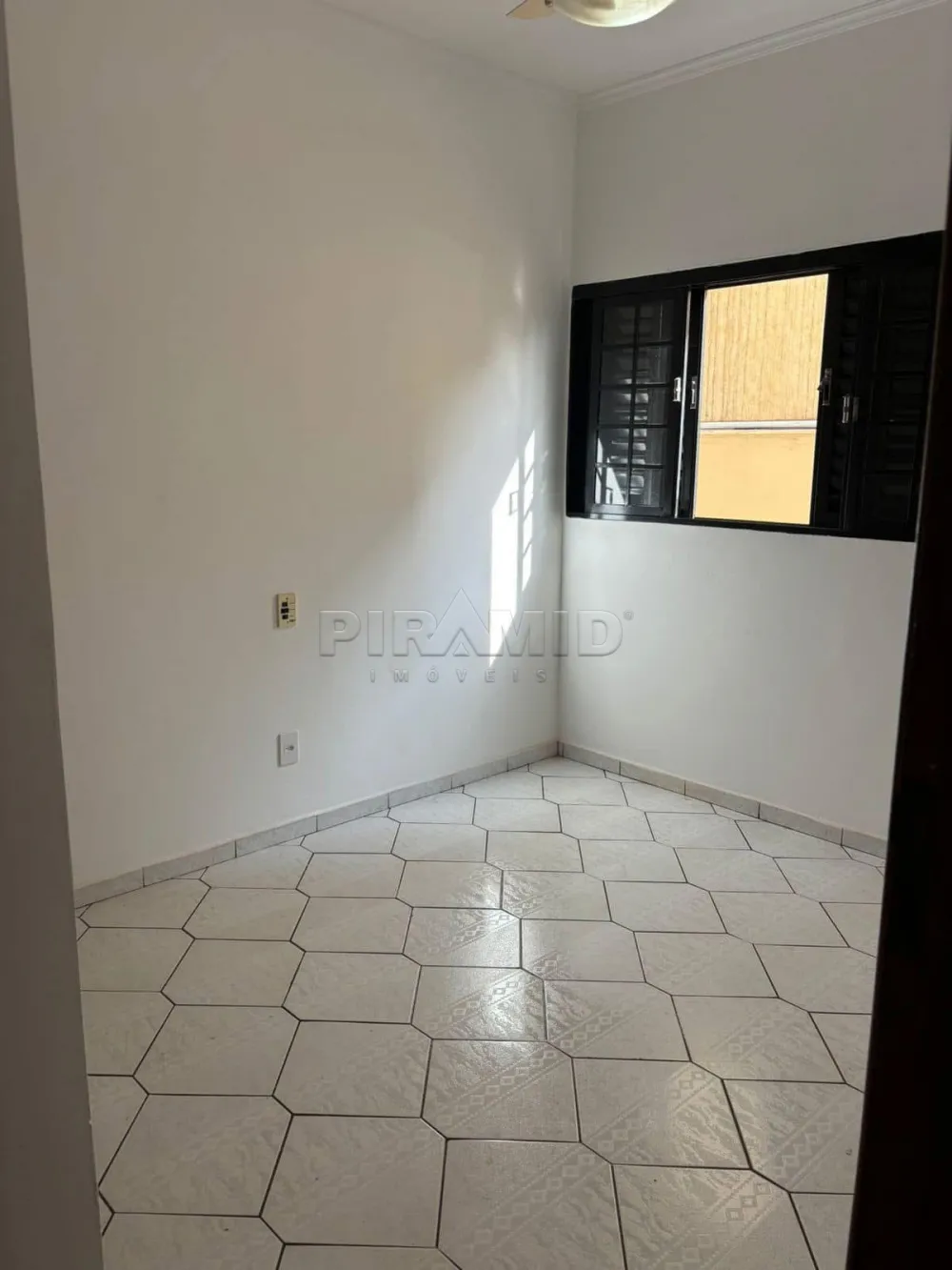 Alugar Apartamento / Padrão em Ribeirão Preto R$ 1.250,00 - Foto 7