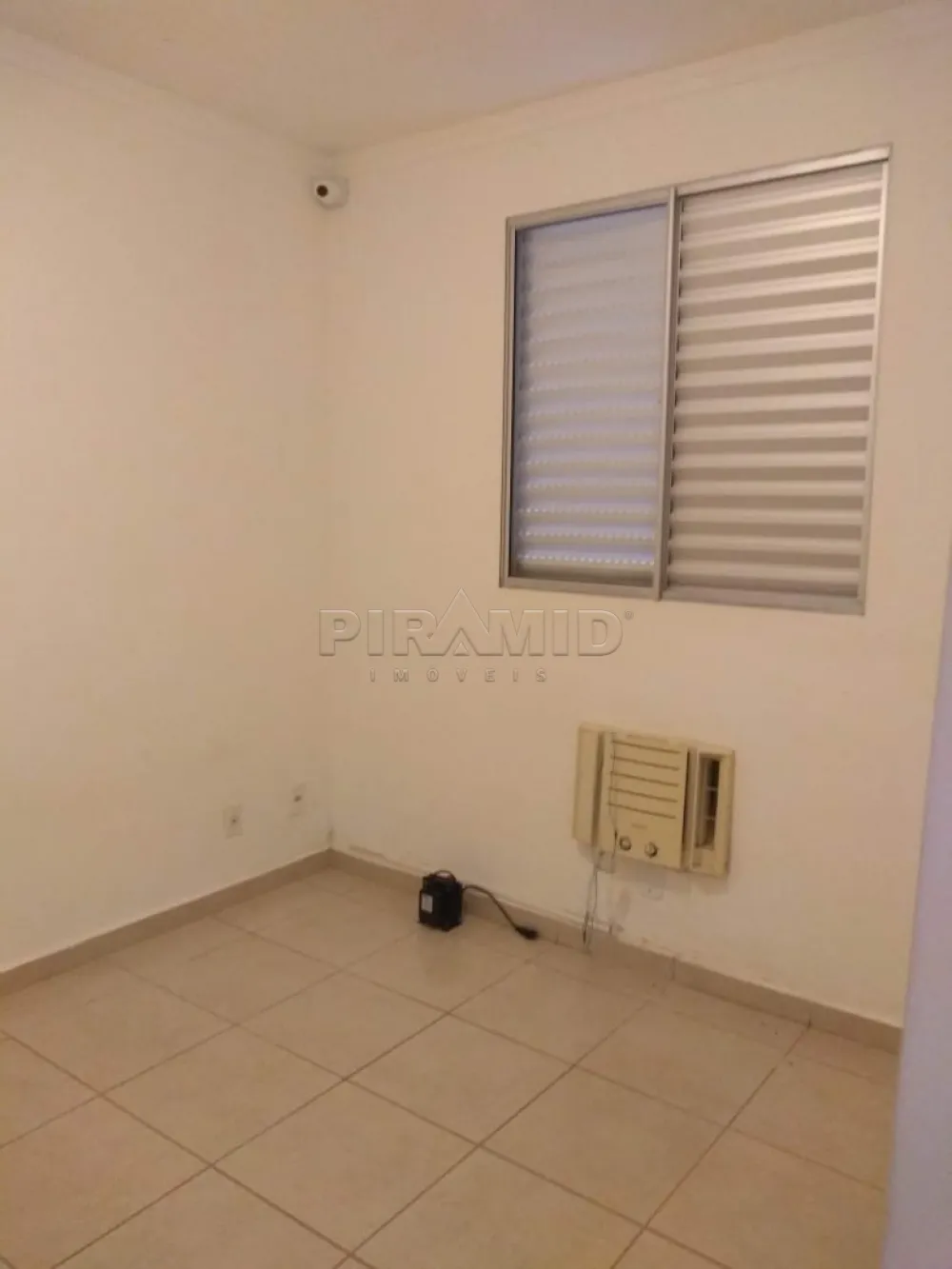 Alugar Apartamento / Padr&atilde;o em Ribeir&atilde;o Preto R$ 1.100,00 - Foto 4