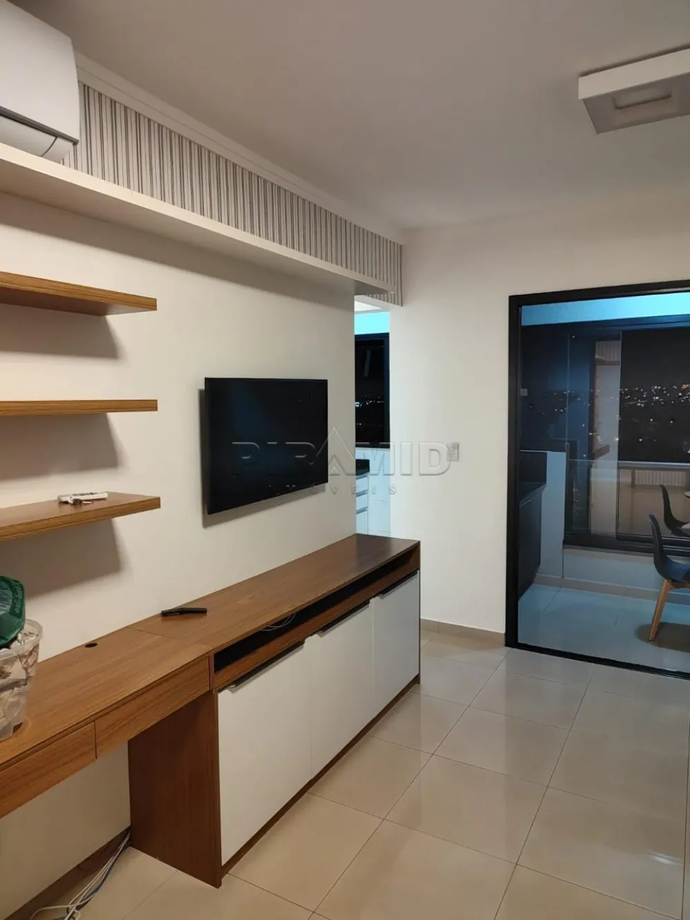 Alugar Apartamento / Padrão em Ribeirão Preto R$ 2.290,00 - Foto 2