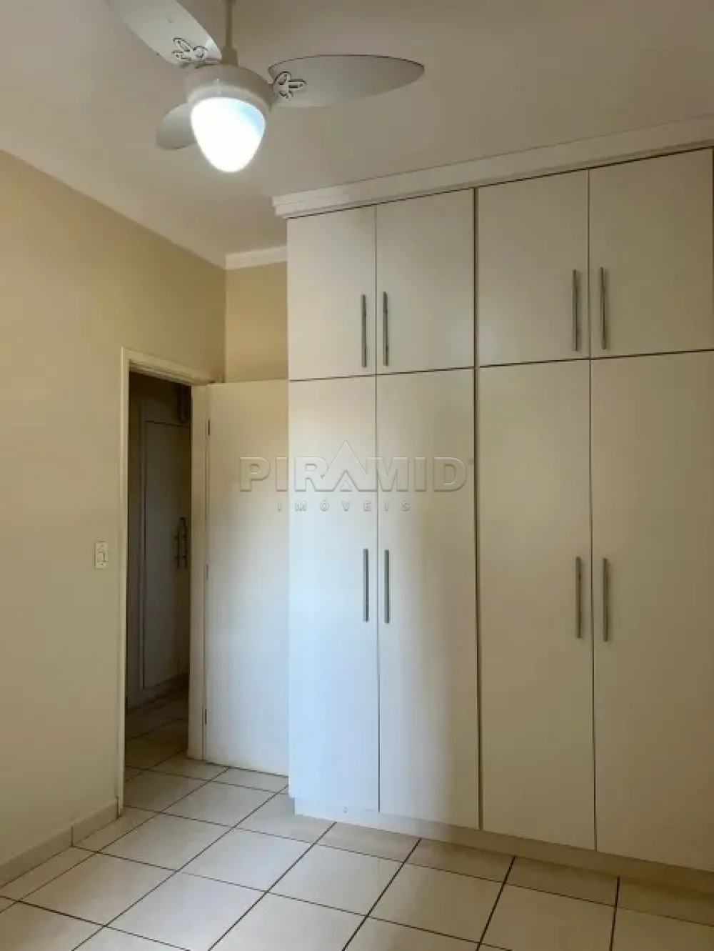Alugar Apartamento / Padr&atilde;o em Ribeir&atilde;o Preto R$ 2.700,00 - Foto 11