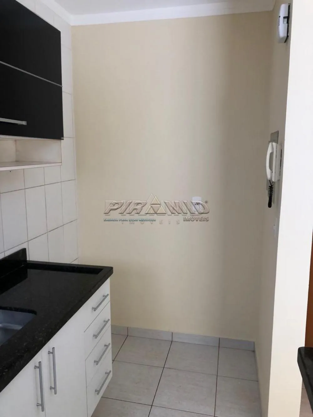 Alugar Apartamento / Padrão em Ribeirão Preto R$ 1.300,00 - Foto 2