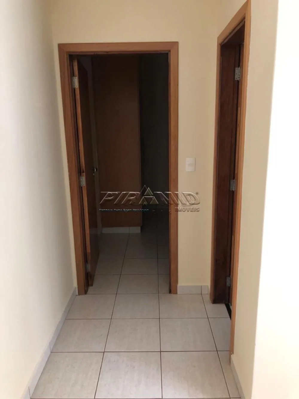 Alugar Apartamento / Padrão em Ribeirão Preto R$ 1.300,00 - Foto 5
