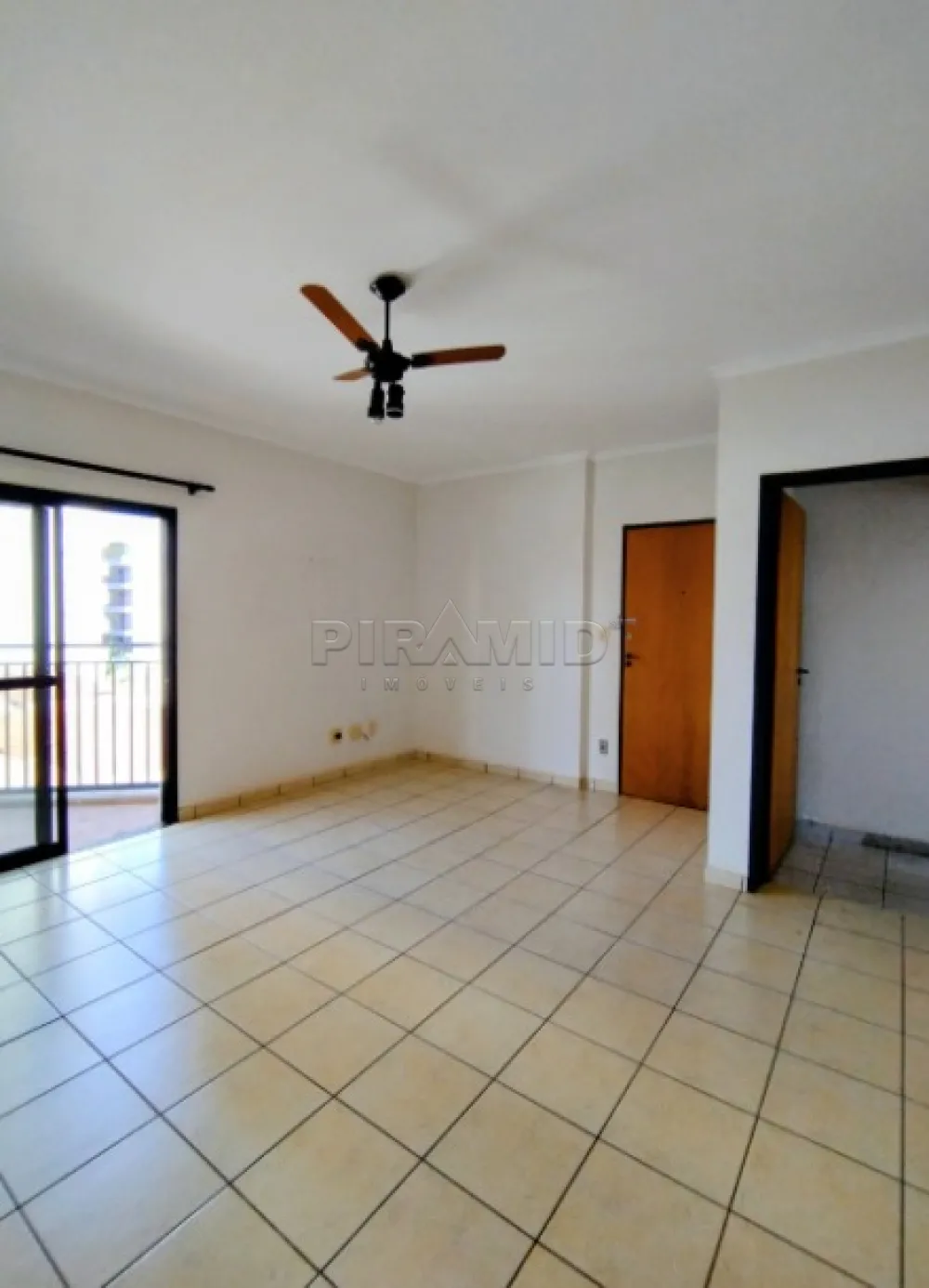 Alugar Apartamento / Padrão em Ribeirão Preto R$ 1.800,00 - Foto 1