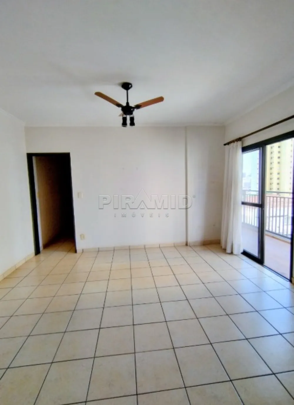 Alugar Apartamento / Padrão em Ribeirão Preto R$ 1.800,00 - Foto 5