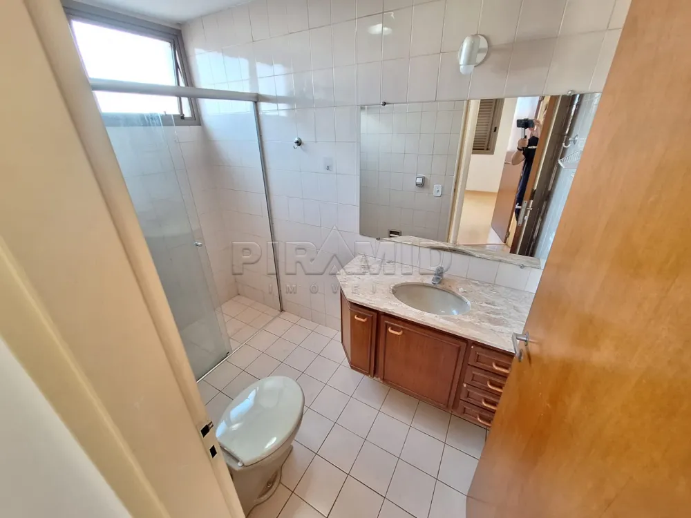Alugar Apartamento / Padrão em Ribeirão Preto R$ 1.100,00 - Foto 4