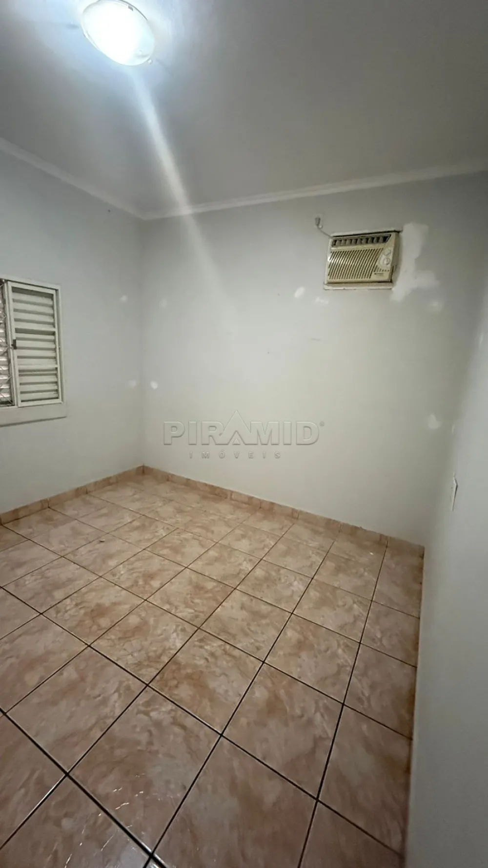 Alugar Casa / Padrão em Ribeirão Preto R$ 1.300,00 - Foto 6