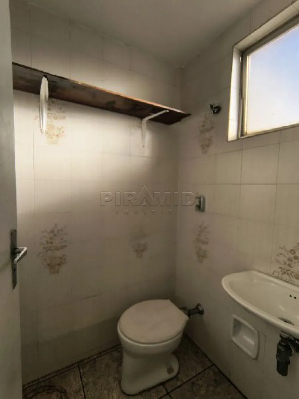 Alugar Apartamento / Padr&atilde;o em Ribeir&atilde;o Preto R$ 800,00 - Foto 6