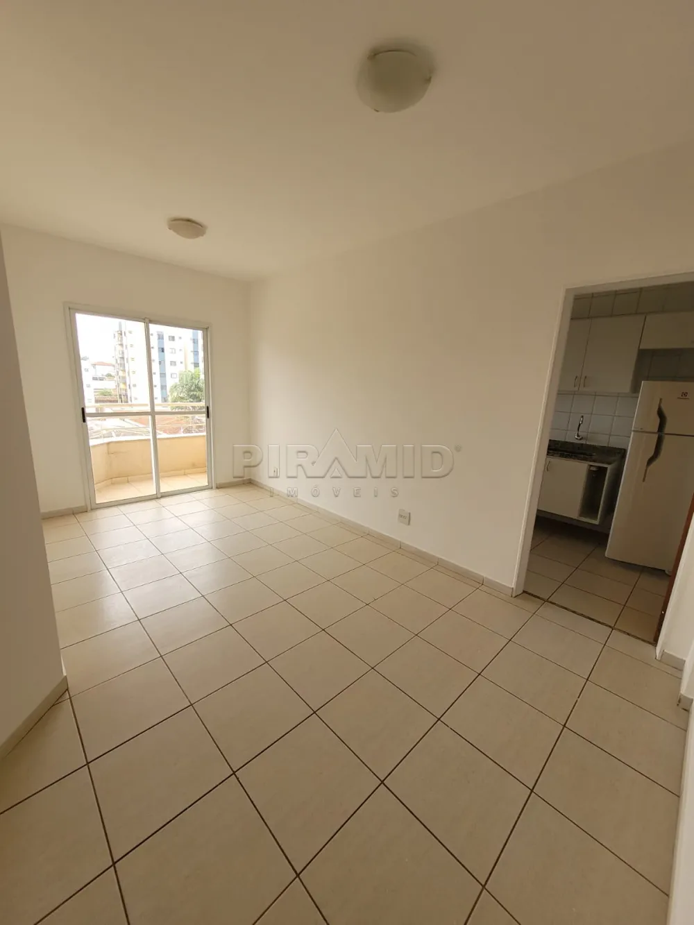 Alugar Apartamento / Padr&atilde;o em Ribeir&atilde;o Preto R$ 1.600,00 - Foto 2