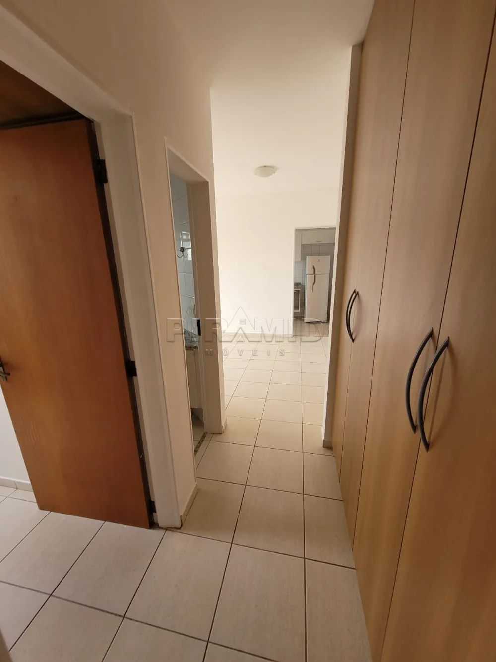 Alugar Apartamento / Padr&atilde;o em Ribeir&atilde;o Preto R$ 1.600,00 - Foto 8
