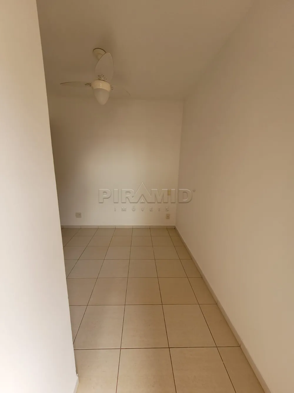 Alugar Apartamento / Padr&atilde;o em Ribeir&atilde;o Preto R$ 1.600,00 - Foto 16