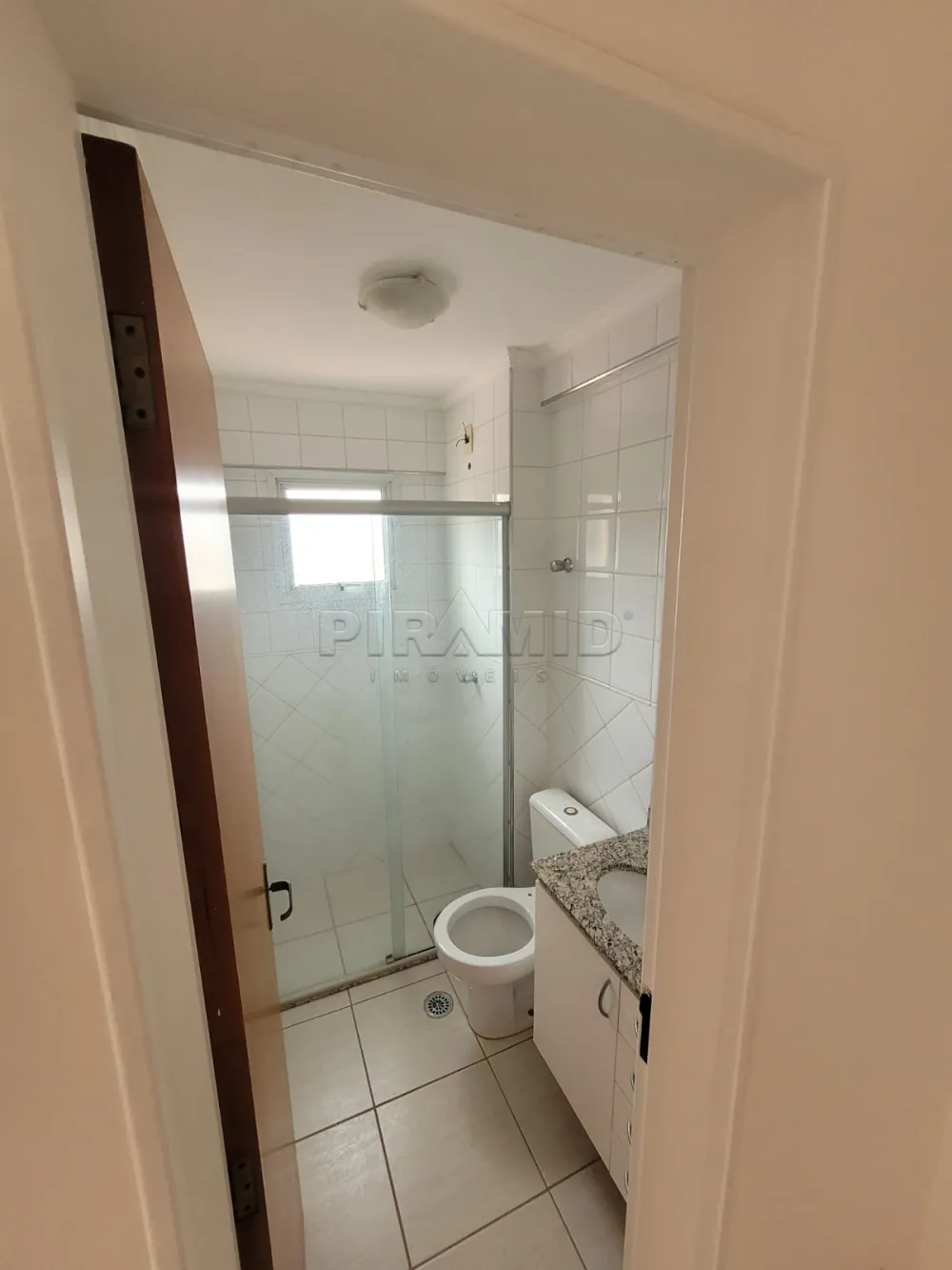 Alugar Apartamento / Padr&atilde;o em Ribeir&atilde;o Preto R$ 1.600,00 - Foto 19