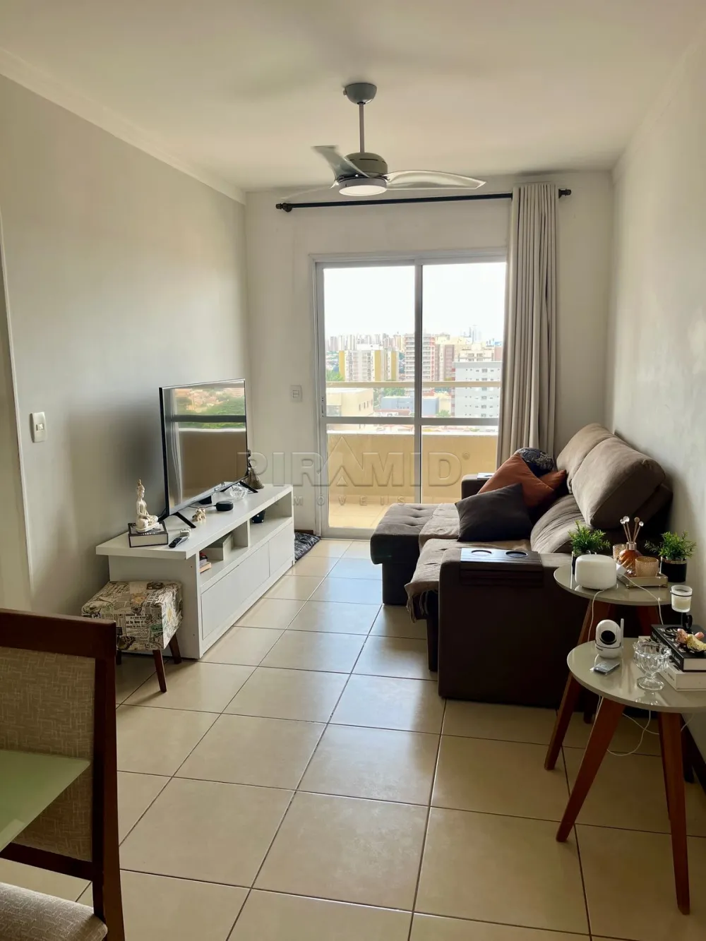 Comprar Apartamento / Padr&atilde;o em Ribeir&atilde;o Preto R$ 480.000,00 - Foto 2