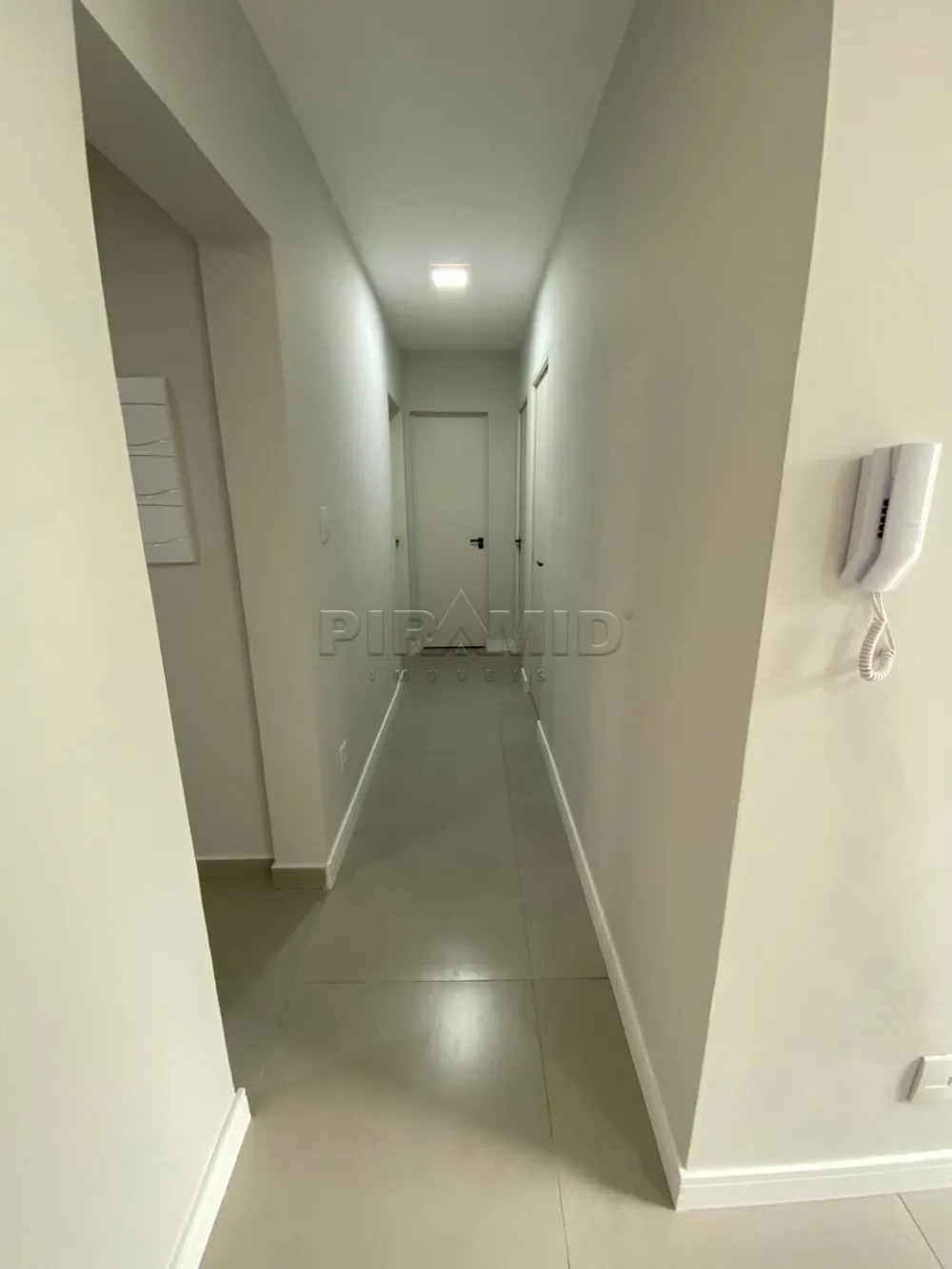 Comprar Apartamento / Padr&atilde;o em Ribeir&atilde;o Preto R$ 270.000,00 - Foto 3