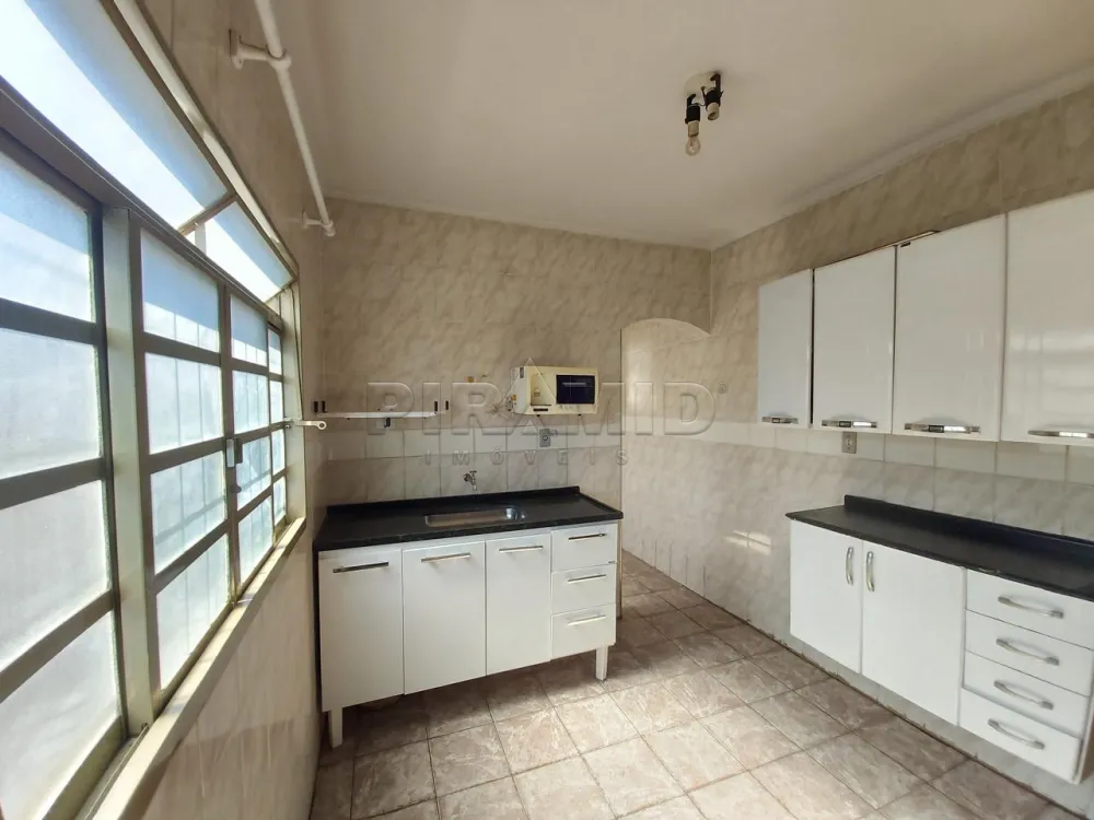 Alugar Apartamento / Padr&atilde;o em Ribeir&atilde;o Preto R$ 1.600,00 - Foto 17