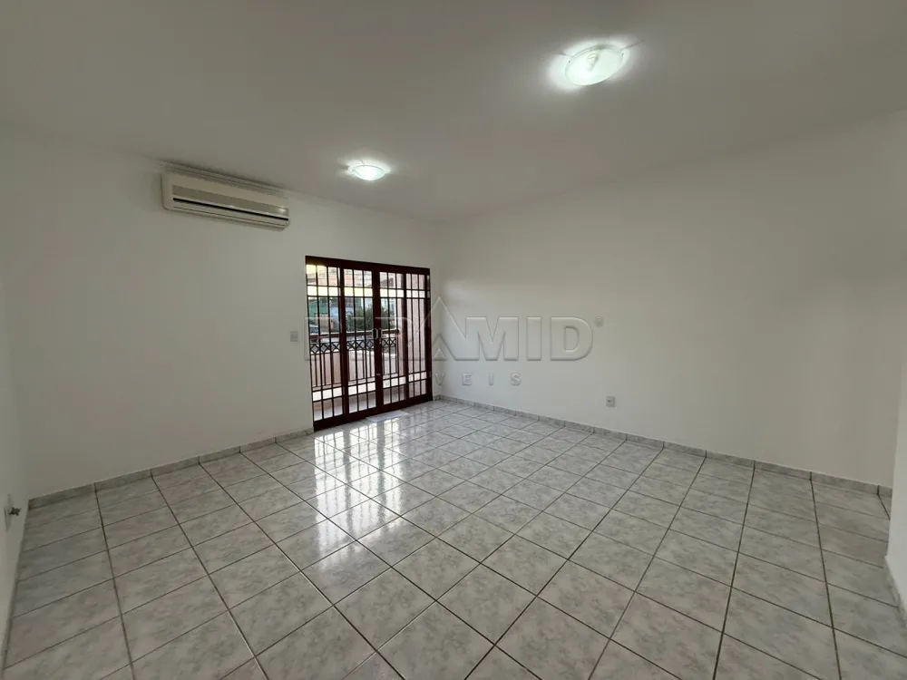 Alugar Apartamento / Padr&atilde;o em Ribeir&atilde;o Preto R$ 1.800,00 - Foto 3