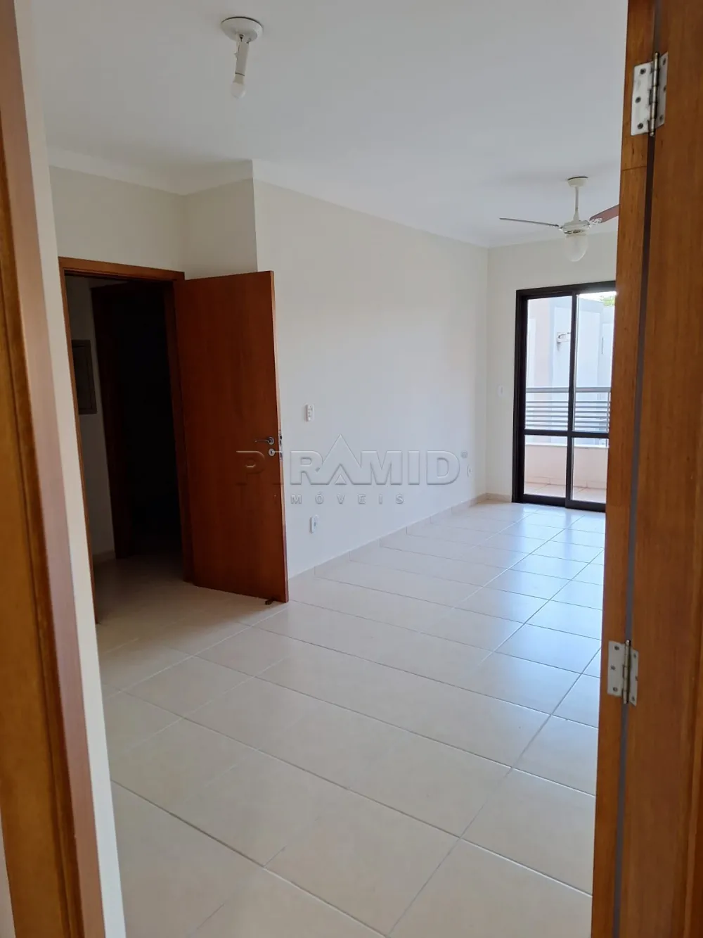 Alugar Apartamento / Padr&atilde;o em Ribeir&atilde;o Preto R$ 2.000,00 - Foto 1