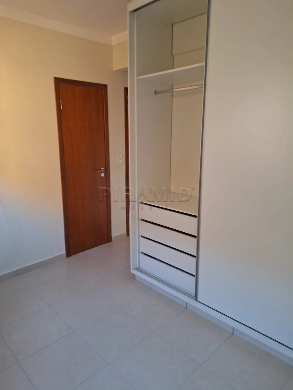 Alugar Apartamento / Padr&atilde;o em Ribeir&atilde;o Preto R$ 2.000,00 - Foto 9
