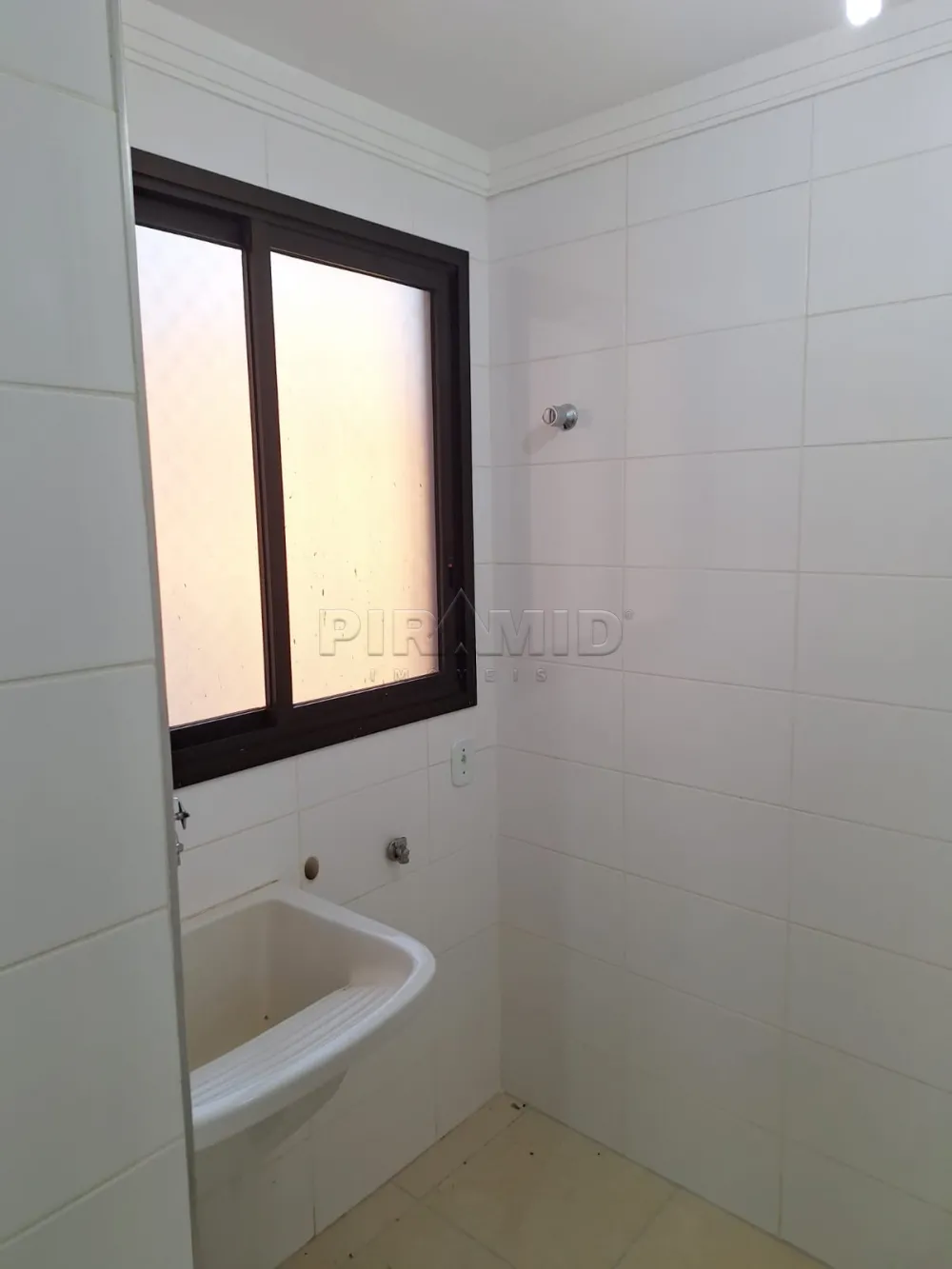 Alugar Apartamento / Padr&atilde;o em Ribeir&atilde;o Preto R$ 2.000,00 - Foto 13